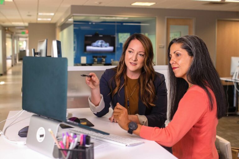 How-do-coworking-offices-find-their-first-customers
