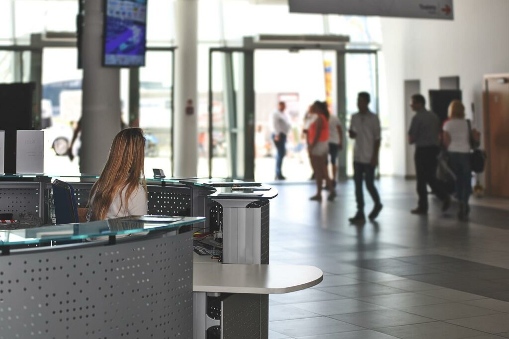 What-kind-of-services-are-provided-in-coworking-spaces